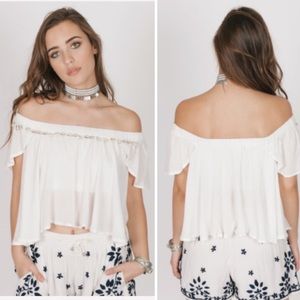 Anthropologie RAGA Laguna Crop Off Shoulder Top Eggshell Puka Shell Seashell